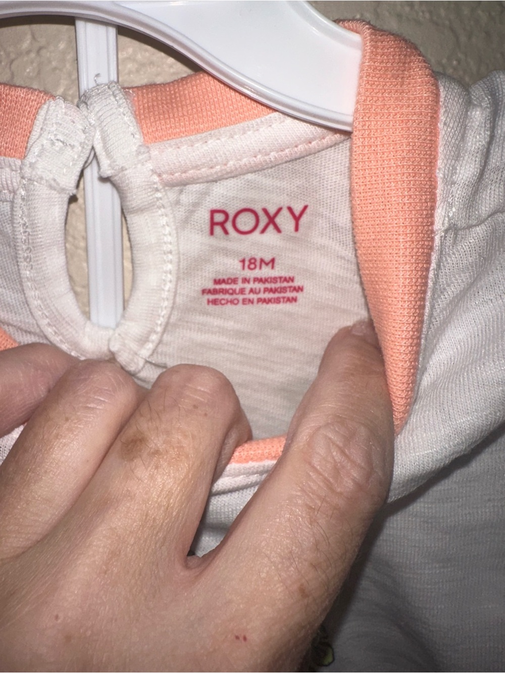 New Baby Roxy Outfit - Picture 7 of 7